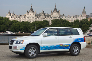 Toyota FCHV hydrogen car 300x200 Toyota's Hydrogen Powered FCHV adv Exhibited in London