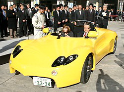 osaka hydrogen car Osaka Student Team Creates Hydrogen Powered Car From Scratch