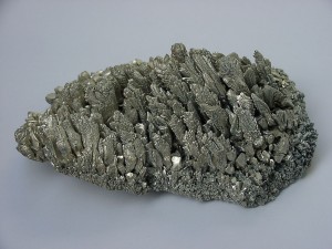 Magnesium crystals 300x225 Toyotas Next Generation Magnesium Battery Technology